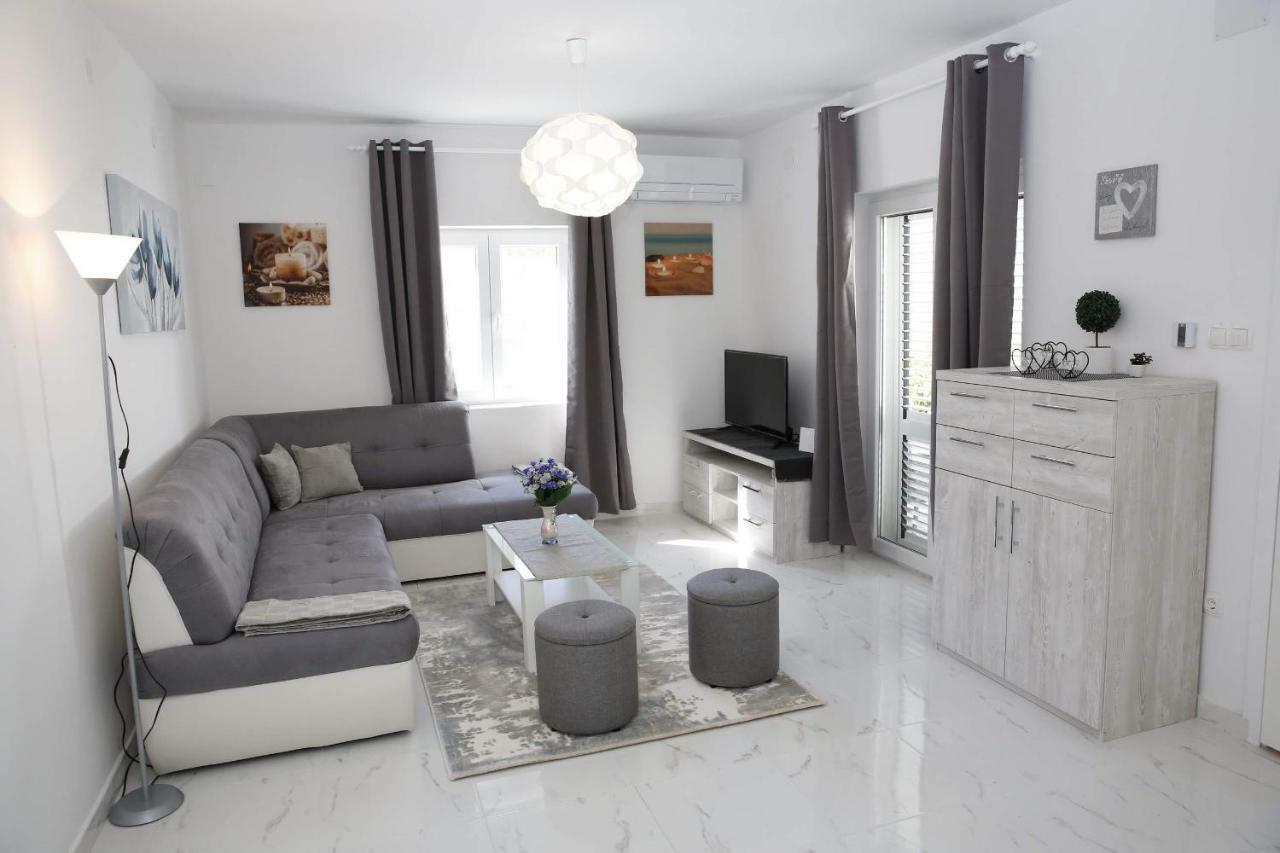 House Vidamo - Vacation Home With Swimming Pool Mala Cista Exterior foto